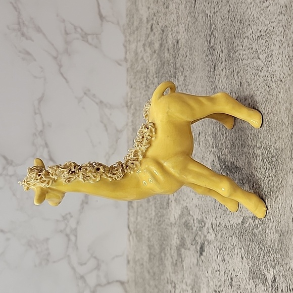 Vintage Yellow spaghetti giraffe figurine - Picture 3 of 7